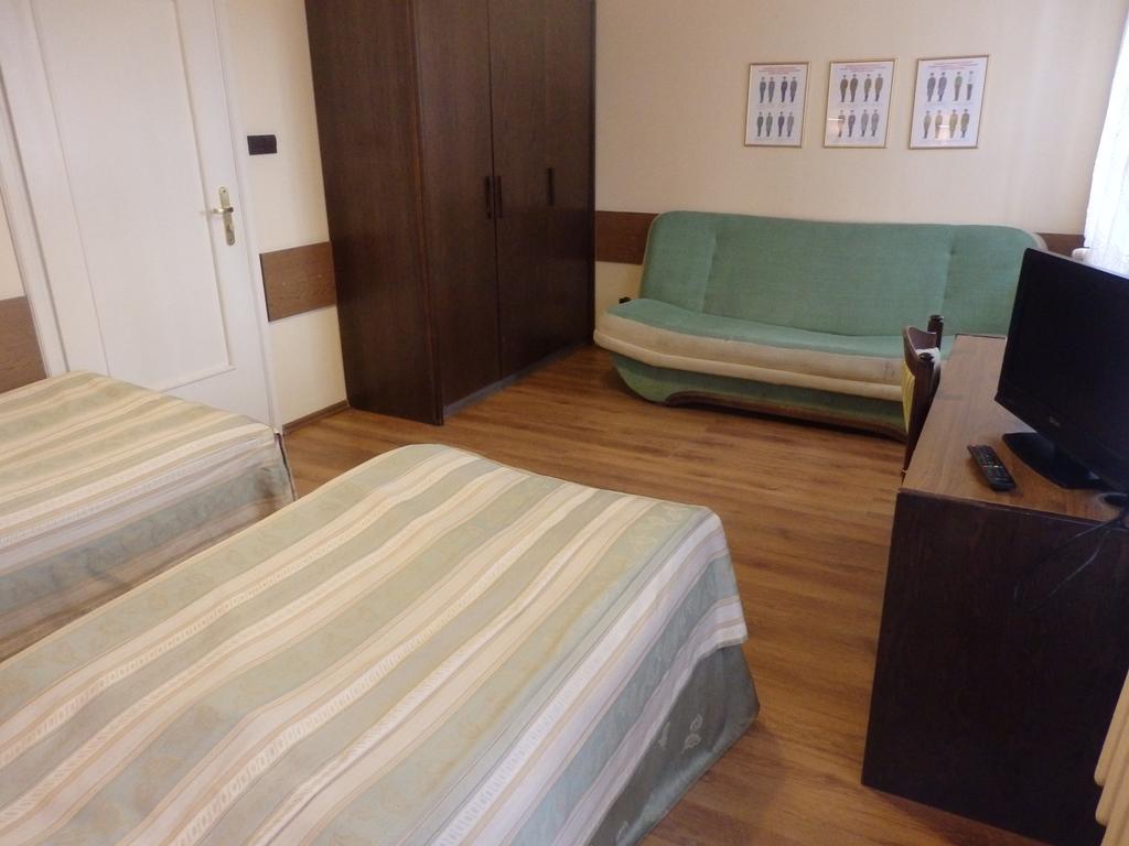 Gosciniec Borne Sulinowo - Byla Baza Wojskowa Hotel Room photo